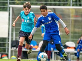 Unsere D1-Junioren siegen 3:0 beim FSV 67 Halle (Foto: Dinh H.)